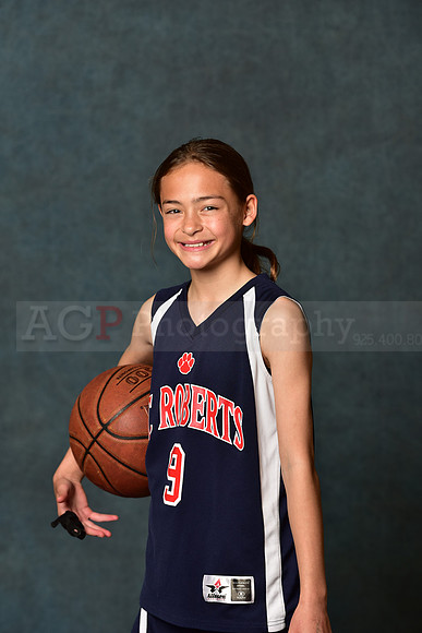 SR_Girls_6th_A_BB018