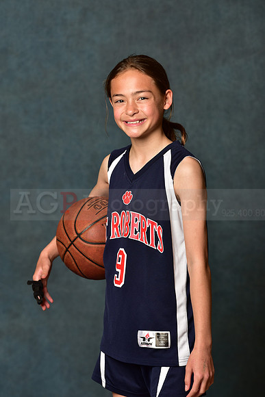 SR_Girls_6th_A_BB017
