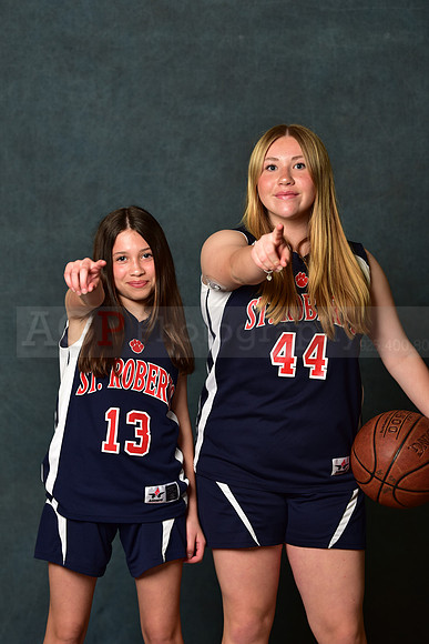 SR_Girls_7th_A_BB025