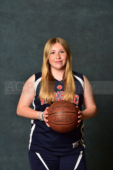 SR_Girls_7th_A_BB031