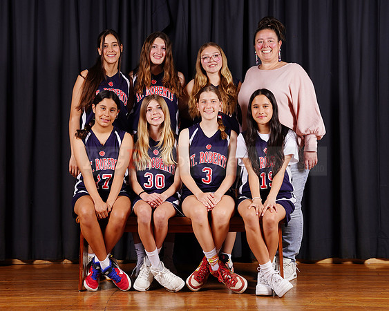 SR_Girls_7th_B_BB003