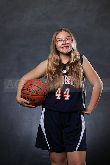 SR_Girls_7th_B_BB034