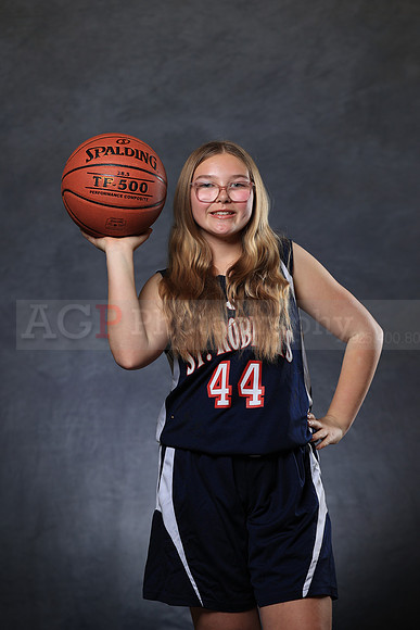 SR_Girls_7th_B_BB044