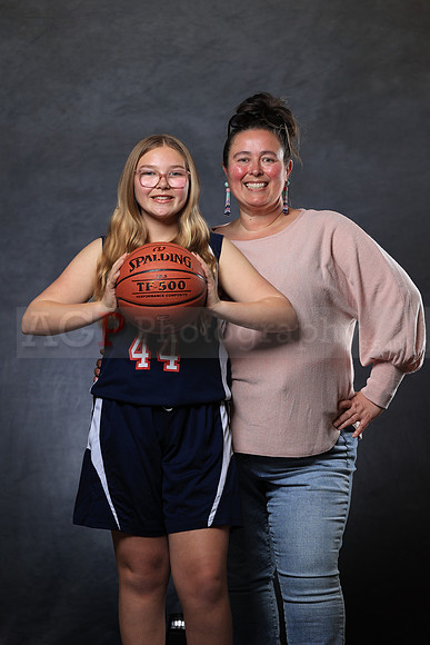SR_Girls_7th_B_BB051