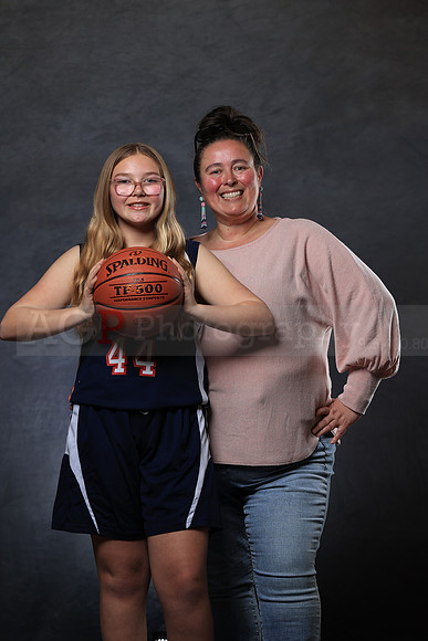 SR_Girls_7th_B_BB055