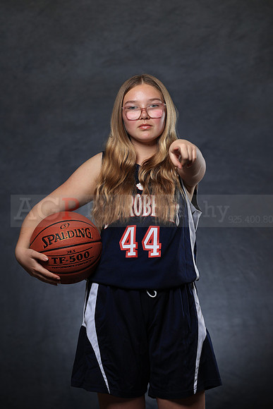 SR_Girls_7th_B_BB066