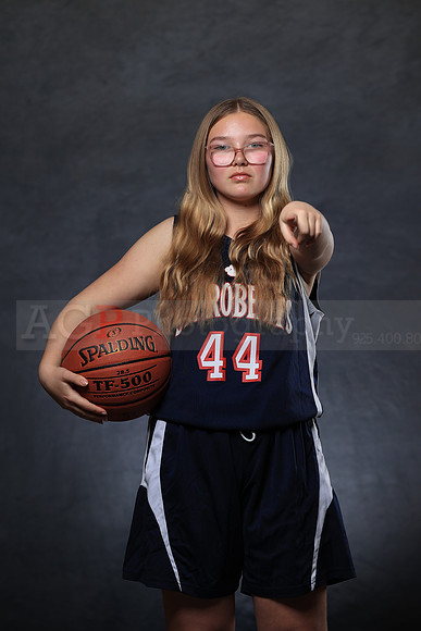 SR_Girls_7th_B_BB064