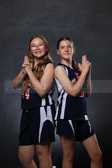 SR_Girls_7th_B_BB187