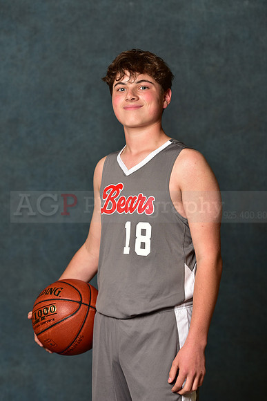 SR_Boys_8th_B_BB024