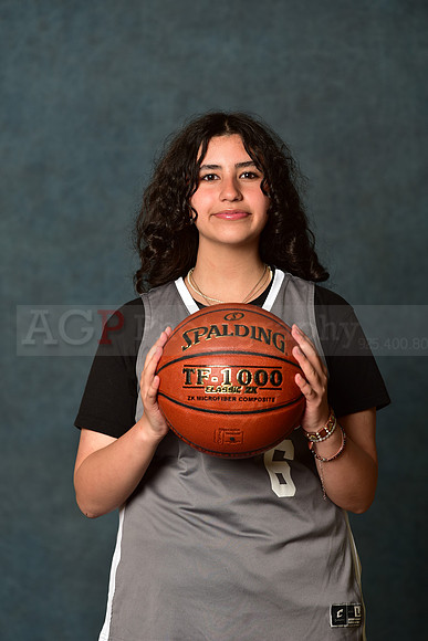 SR_Girls_8th_BB038
