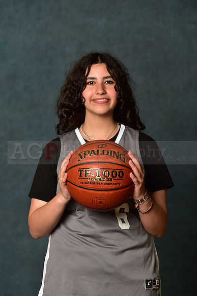 SR_Girls_8th_BB039
