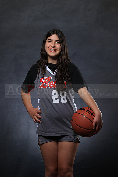 SR_Girls_8th_BB059