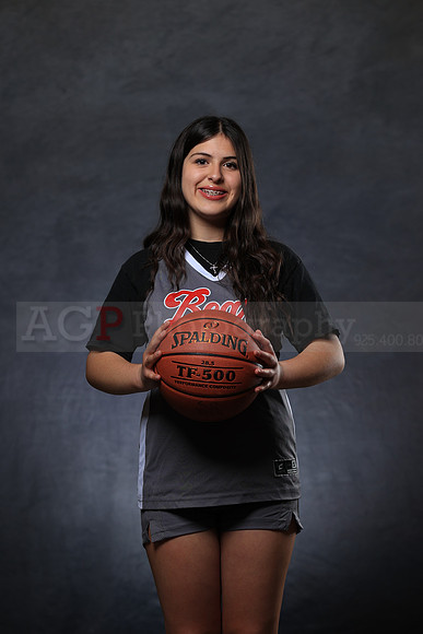 SR_Girls_8th_BB070