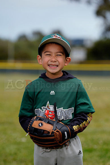 TBTinCaps00056