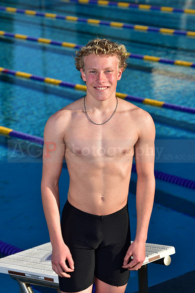 AVHS_Swim_Ind079