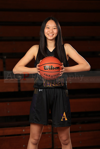 AVHSVarsityBB00070