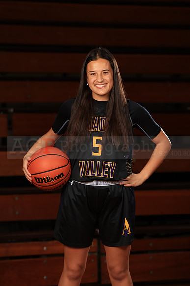 AVHSVarsityBB00074