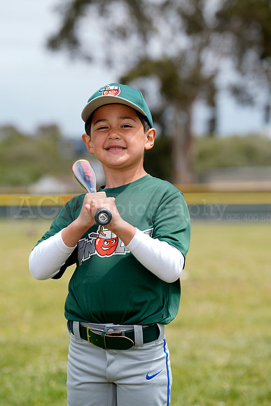 TBTinCaps00113