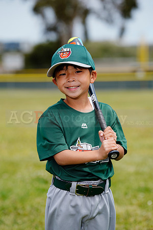 TBTinCaps00049