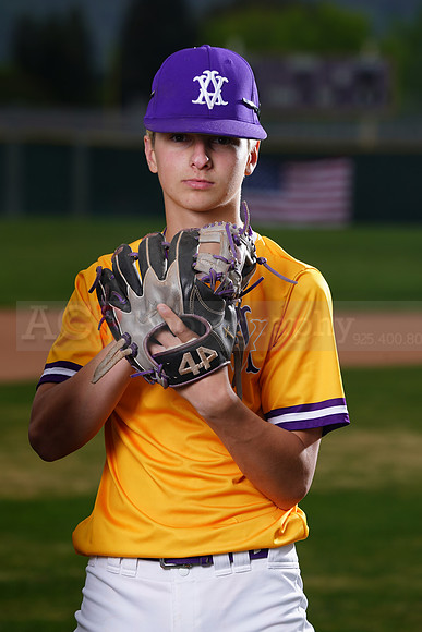 2025_Freshmen_BB049