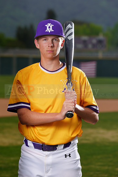 2025_Freshmen_BB054