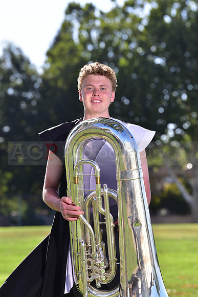 Tuba012