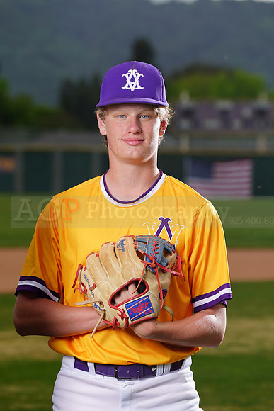2025_Freshmen_BB064