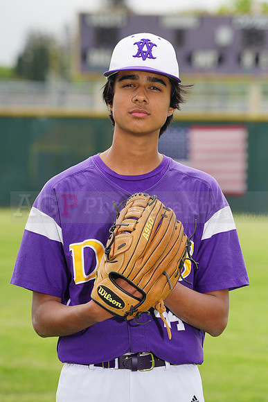 AVHSFrosh00126