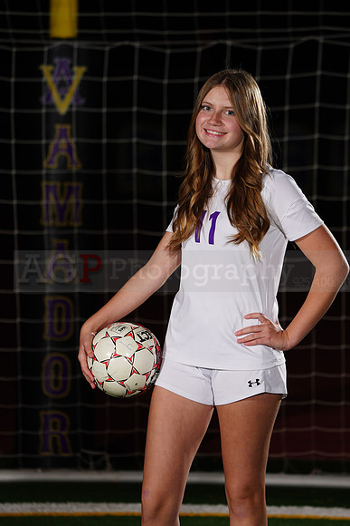 Freshmen_GirlsSoc005