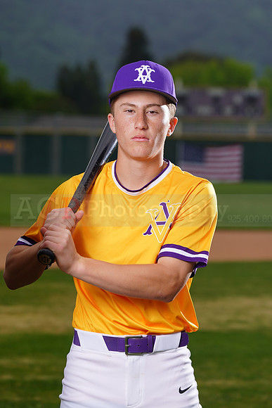 2025_Freshmen_BB033