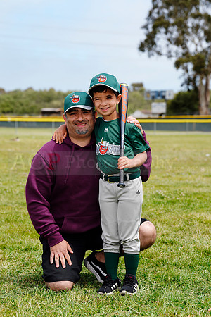 TBTinCaps00033