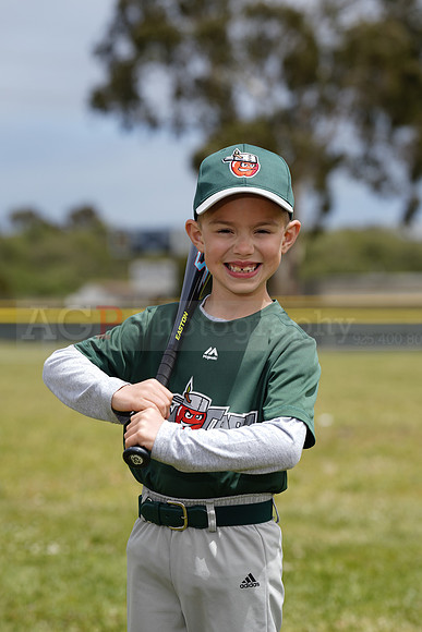 TBTinCaps00019