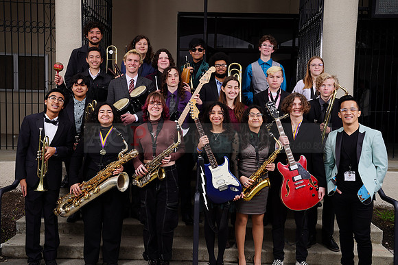 Concord_HS_Jazz_Ensemble_II00004