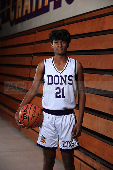 AVHSBoysJV_BKN00033