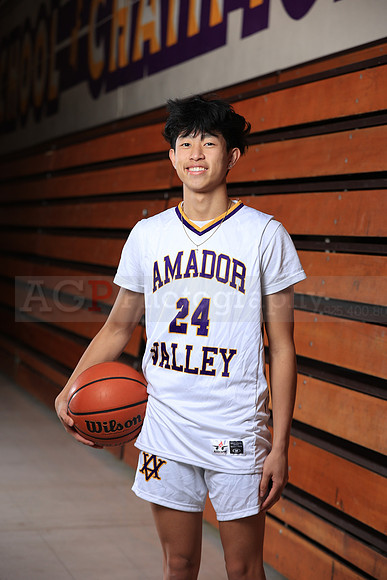 AVHSVarsityBKN00068