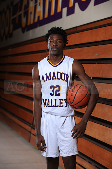 AVHSVarsityBKN00089