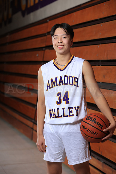 AVHSVarsityBKN00100