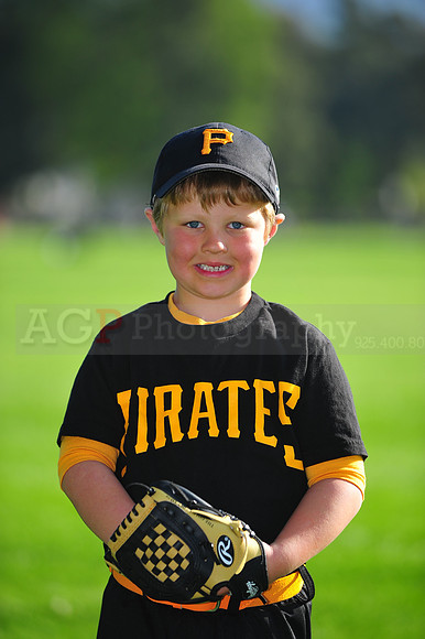 TBall_Pirates093