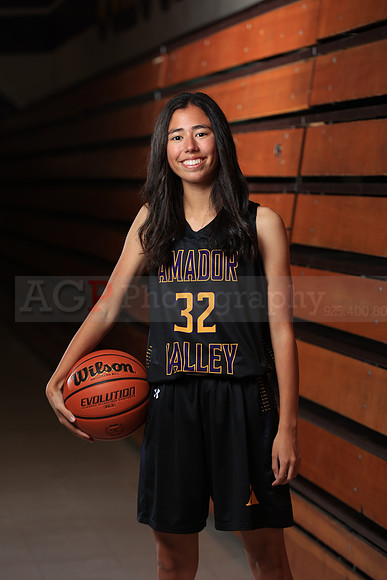 AVHS_Girls_Varsity_BKN00093