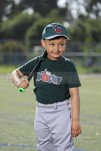 SB_TB_TinCaps023