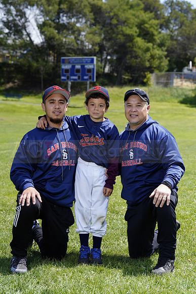 JrPWTwins00128