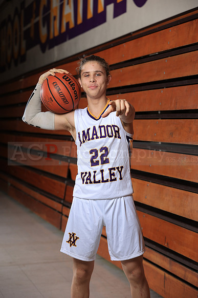 AVHSVarsityBKN00149