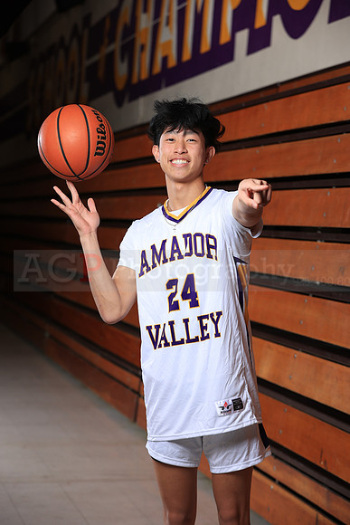 AVHSVarsityBKN00073