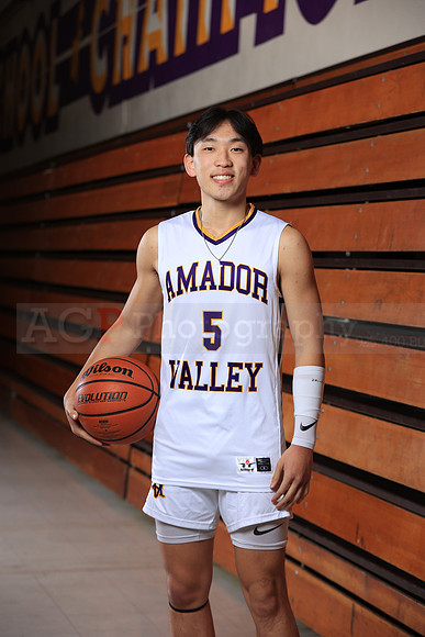 AVHSVarsityBKN00057