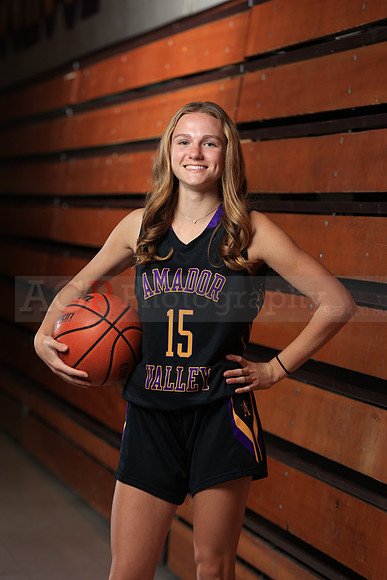 AVHS_Girls_JV_BKN00025
