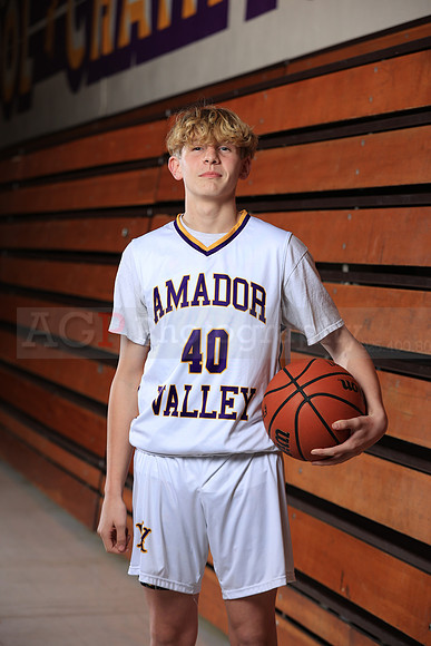AVHSVarsityBKN00184