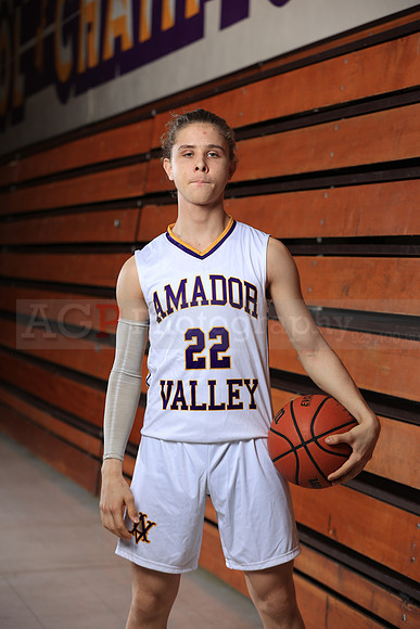 AVHSVarsityBKN00141
