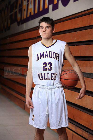 AVHSVarsityBKN00050