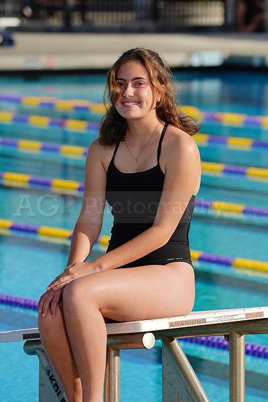 AVHSSwimPortrait00176