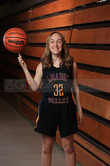 AVHS_Girls_JV_BKN00052